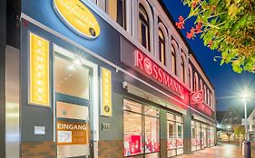 Schäfers Hotel, 24 h Self Check In, Bäcker am Hotel