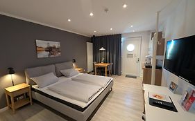 Schäfers Hotel, Self-Check-in, Cafe und Bäcker am Hotel